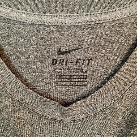 Nike Dri-FIT Ohio State Buckeyes T-Shirt – Men’s Athletic Gray Tee - Picture 3 of 3